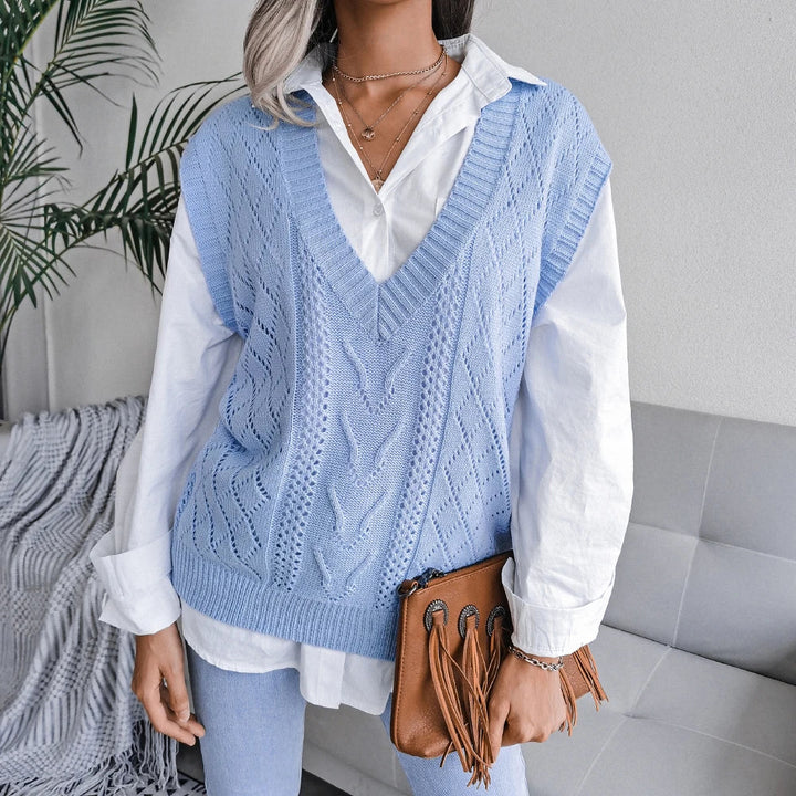 Scarlet - V-Neck Knitted Vest